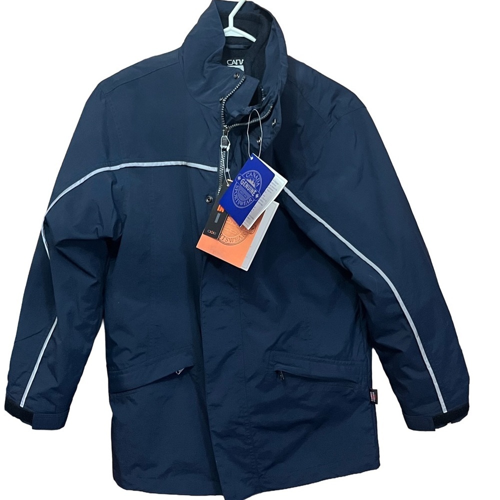 NWT Genuine Canada Sportswear Winter Coat, Youth Medium w removable inner liner